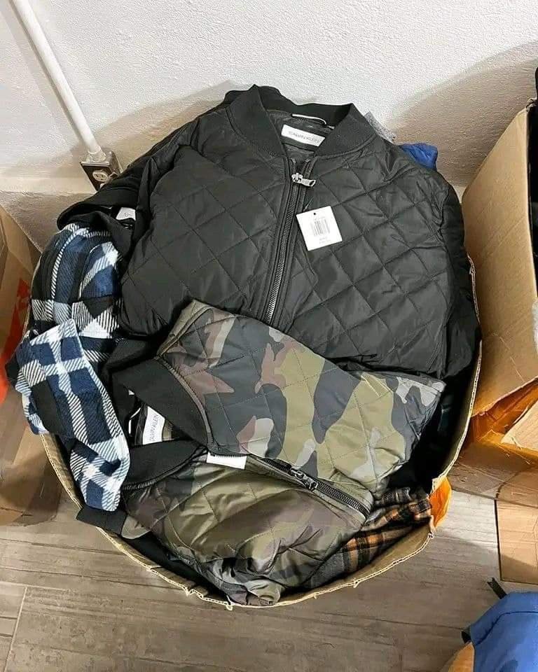Authentic jackets - Shell Liquidations