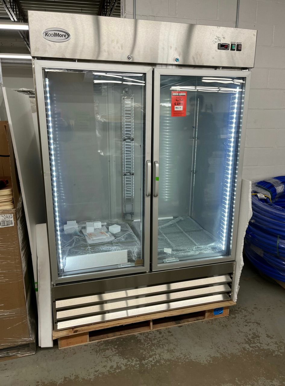 Glass Door Reach-In Freeze - Shell Liquidations