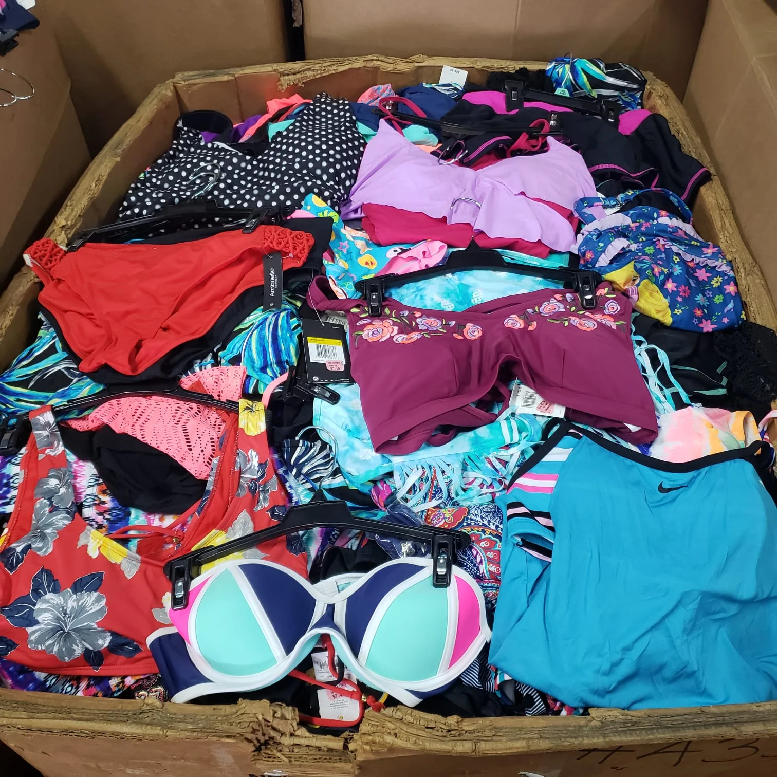 Bathing-Suits-Liquidation-mixd-pallets-bulk